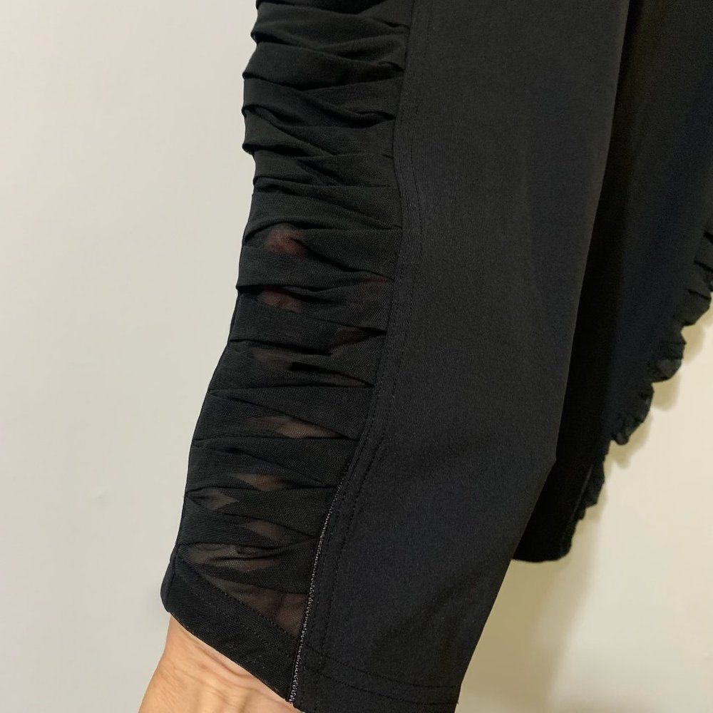 Lululemon Size 6 Black Mesh Sharp Turns Cropped Crop Leggings Workout Athletic - Picture 3 of 4